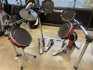 ALESIS DRUM MACHINE CRIMSON